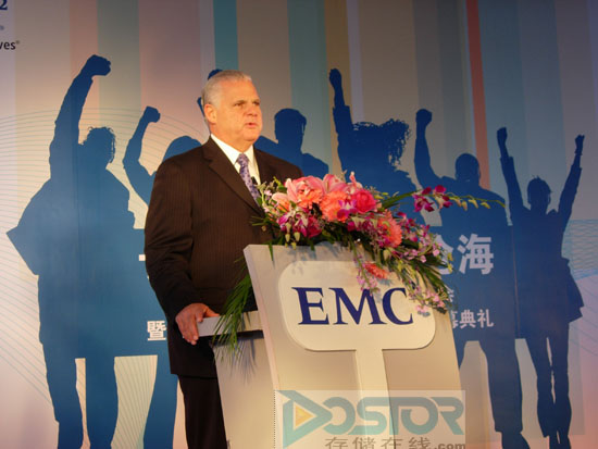 EMC總裁親臨北京研發(fā)中心揭幕并稱增加中國投資-DOIT-數(shù)據(jù)產(chǎn)業(yè)媒體與服務(wù)平臺